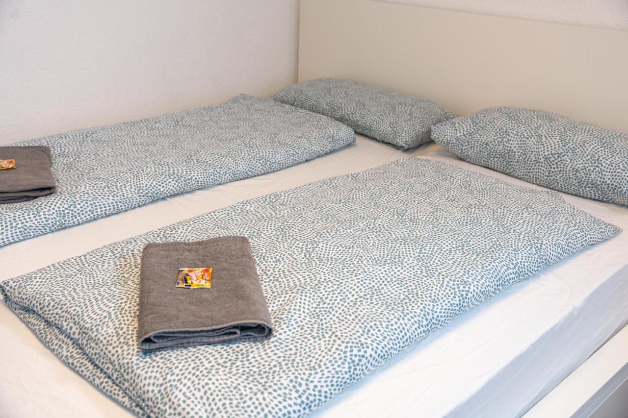 #3 Bequemes Zimmer Mit Pool Und Garten Memmingen Dış mekan fotoğraf