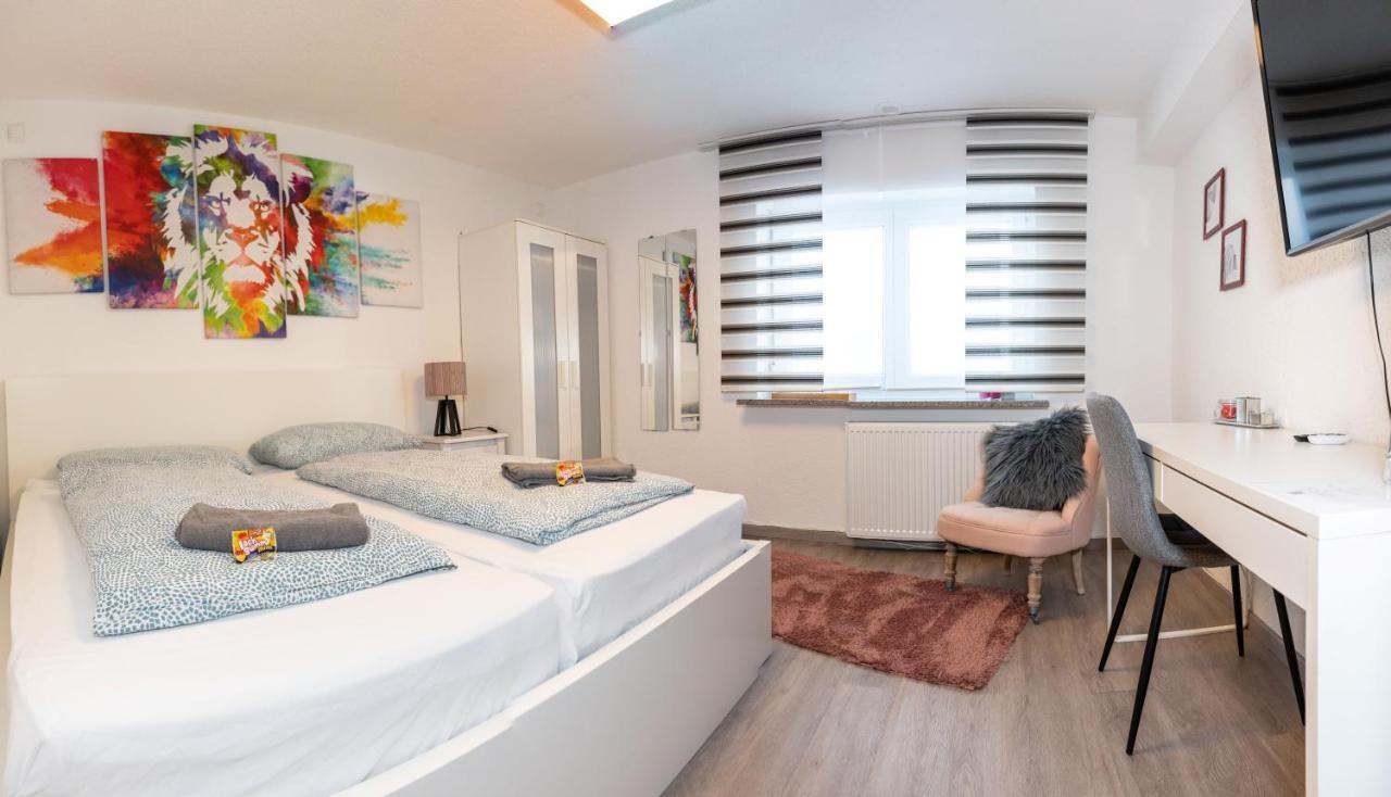 #3 Bequemes Zimmer Mit Pool Und Garten Memmingen Dış mekan fotoğraf