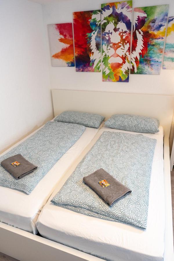 #3 Bequemes Zimmer Mit Pool Und Garten Memmingen Dış mekan fotoğraf