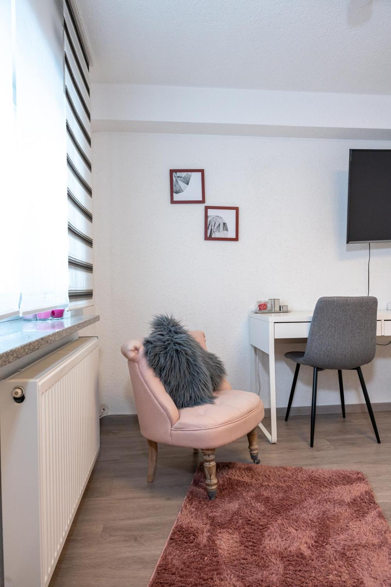 #3 Bequemes Zimmer Mit Pool Und Garten Memmingen Dış mekan fotoğraf